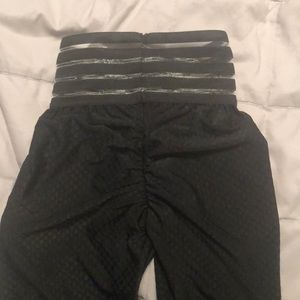 Abs2b textures black beauty scrunch leggings